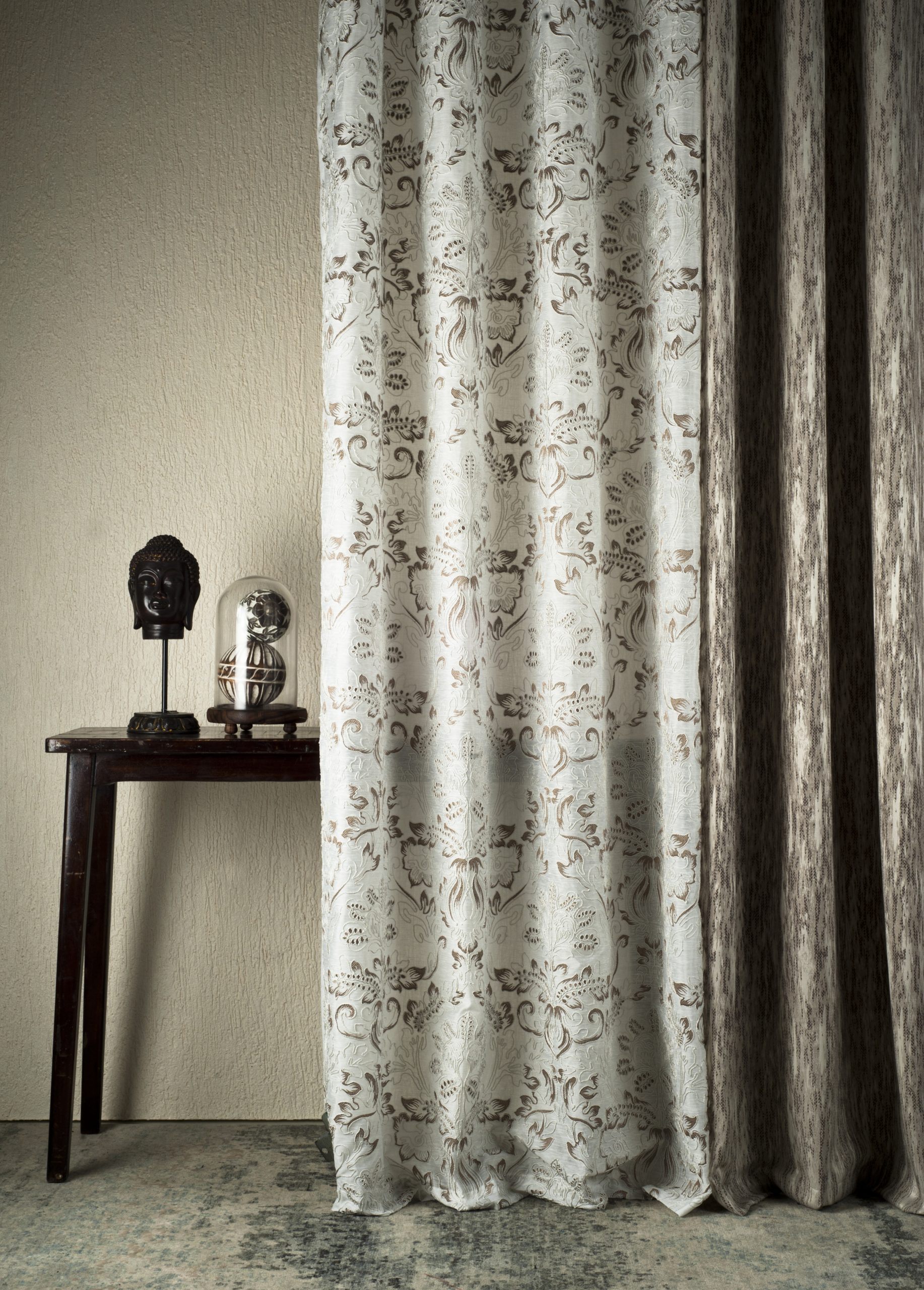 AQUA Curtain